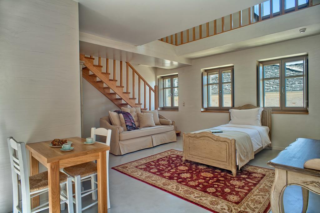Haones Suites Янина Стая снимка