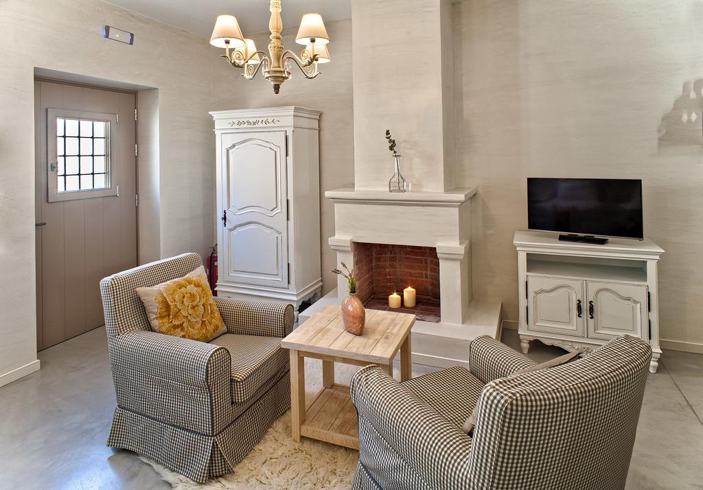 Haones Suites Янина Стая снимка
