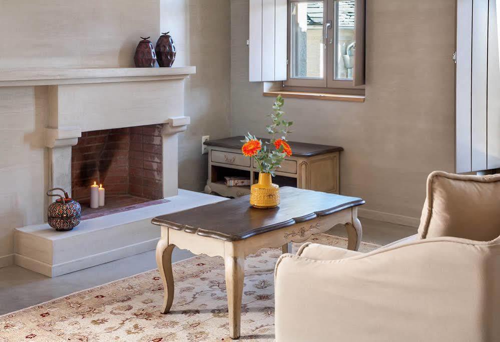 Haones Suites Янина Екстериор снимка